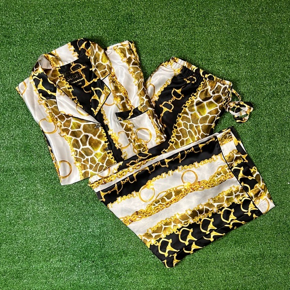 Victoria’s Secret Chain Link Satin Pj Set - Picture 2 of 16